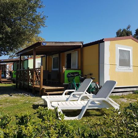 Naturist Mobile Homes Eden In Fkk Ulika Porec Exterior photo