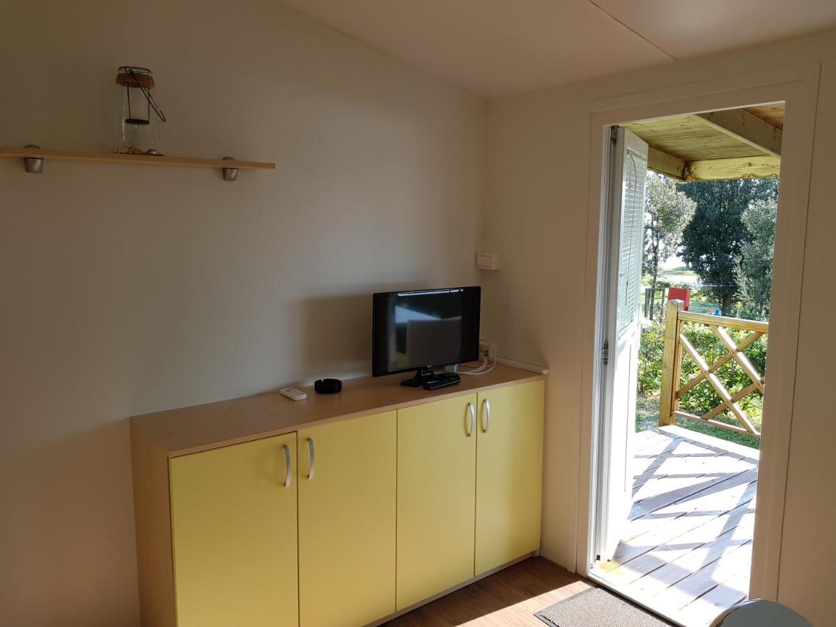 Naturist Mobile Homes Eden In Fkk Ulika Porec Exterior photo