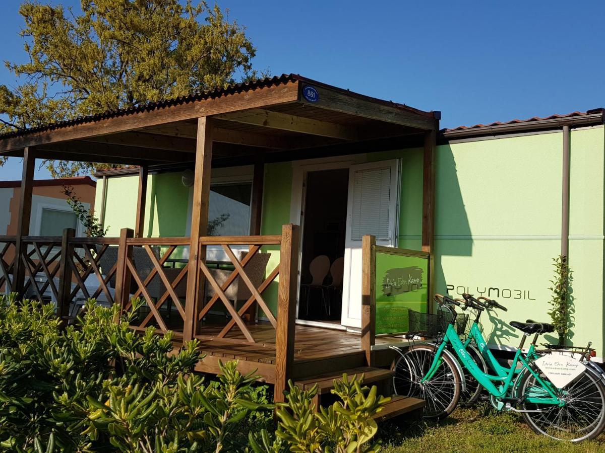 Naturist Mobile Homes Eden In Fkk Ulika Porec Exterior photo